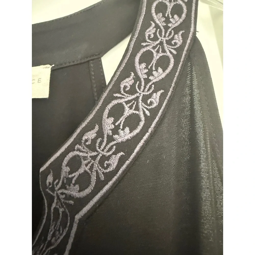 Magnolia Grace Black Embroidered V-Neck Wide Leg Jumpsuit Womens Medium